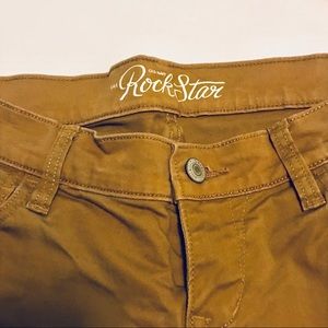 Old Navy Jeans - Old Navy tan Rockstar jeans Old Navy Jeans - Old Navy tan Rockstar jeans